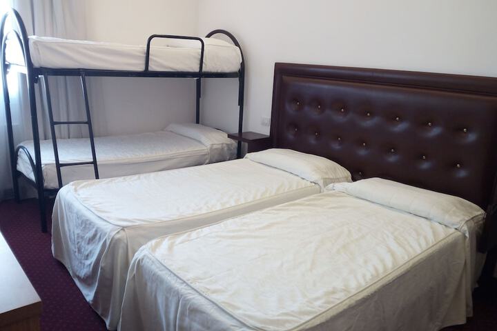 Room 6 of 50