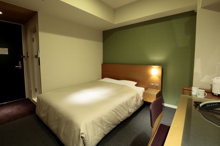 Room 23 of 46