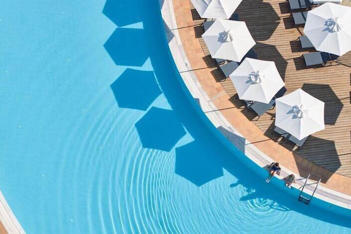 Pool 62 of 137