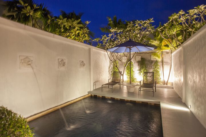 Pool 72 of 166