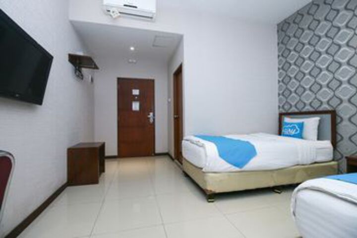 Room 11 of 44
