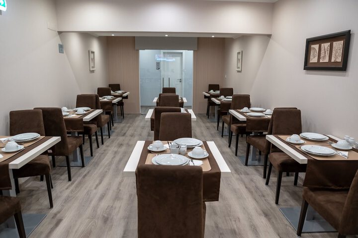 Dining 66 of 79