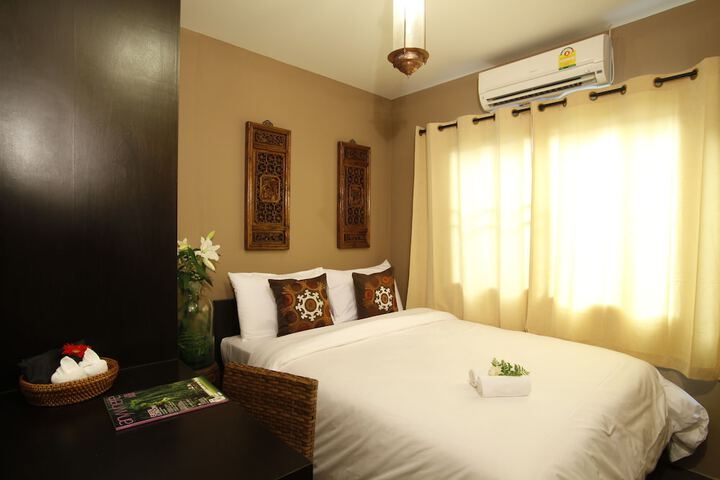 Room 40 of 65