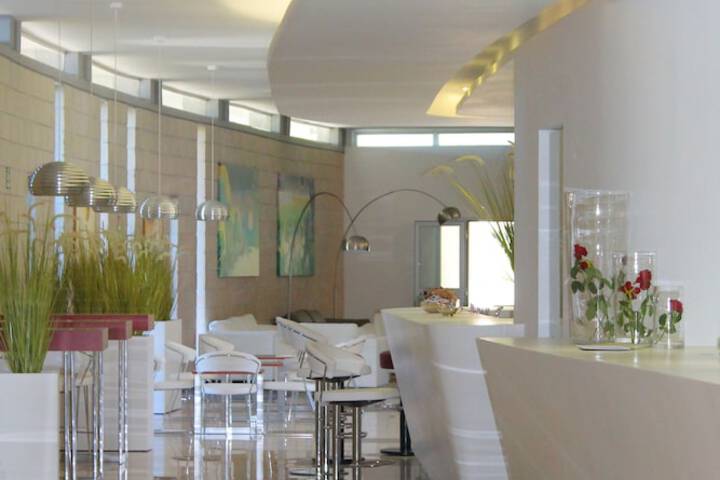 Hotel Interior 4 of 93
