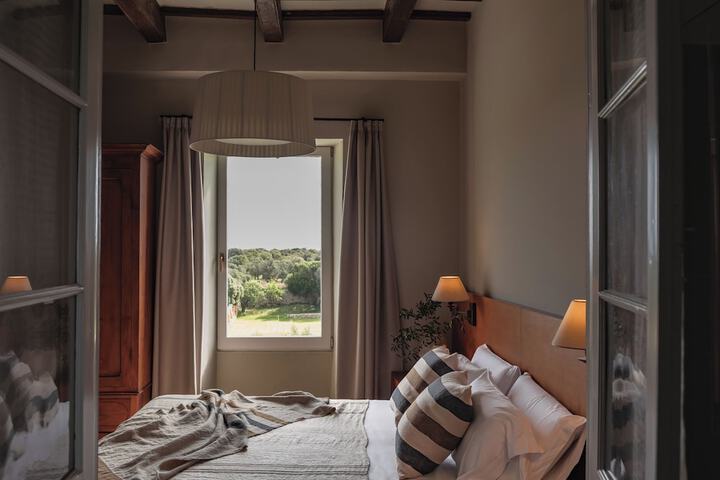 Room 15 of 73