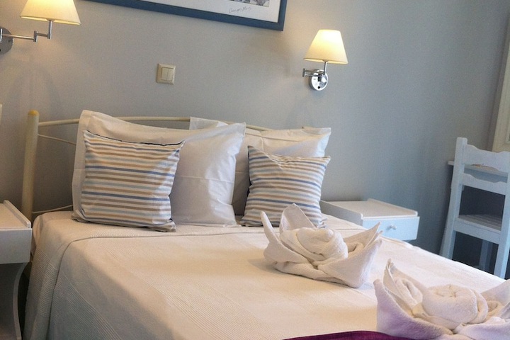 Room 16 of 60