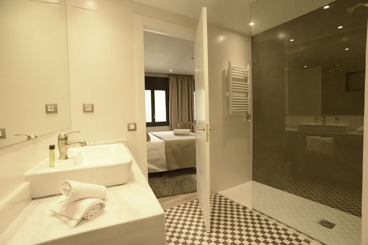 Room 13 of 41