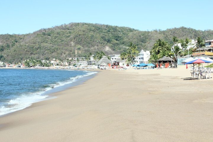 Beach 33 of 36
