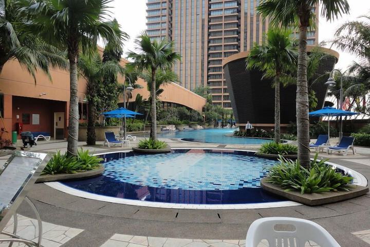 Pool Hotel