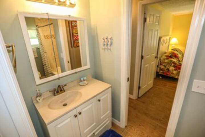 Room 5 of 22
