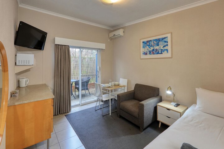 Room 12 of 30