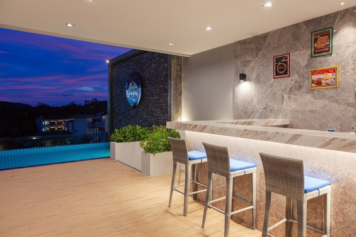 Pool 105 of 127
