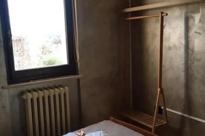 Room 6 of 21