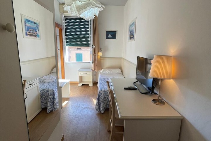 Room 14 of 57
