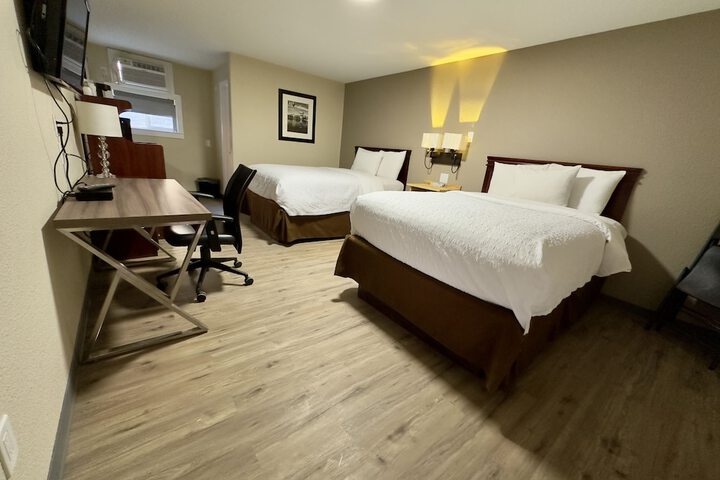 Room 9 of 42