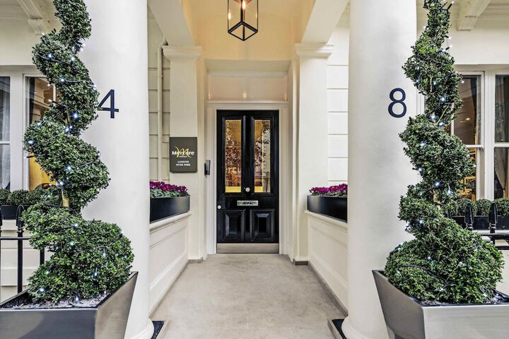 Hotel Interior 55 of 129