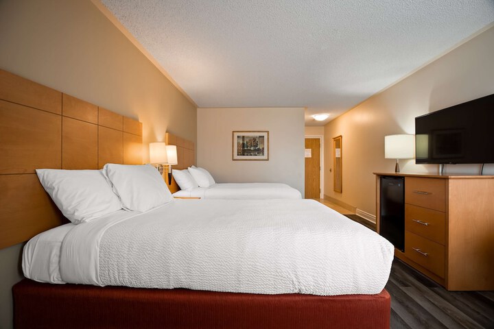 2 Double Beds - Wireless High Speed Internet Continental Breakfast (9 of 9)