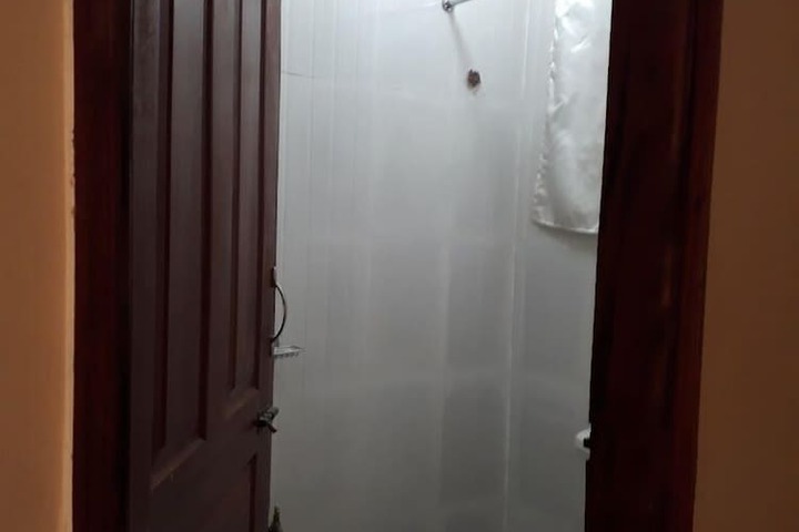 Room 14 of 28