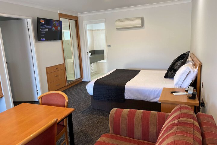 Room 41 of 106