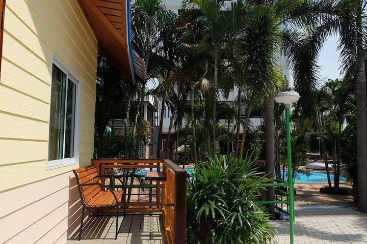 Terrace/Patio 103 of 108