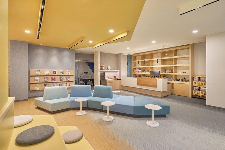 Business Center 99 of 110