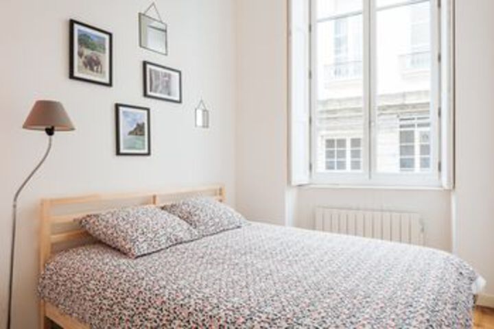 Room 8 of 18
