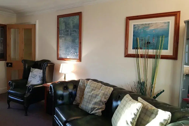 Room 6 of 23
