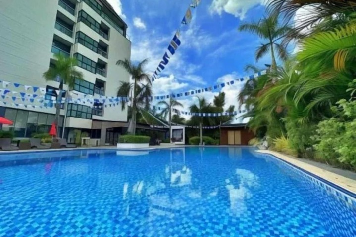 Dancenter Luxury Retreat Angeles City