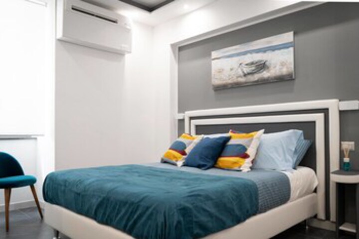 Room 7 of 19