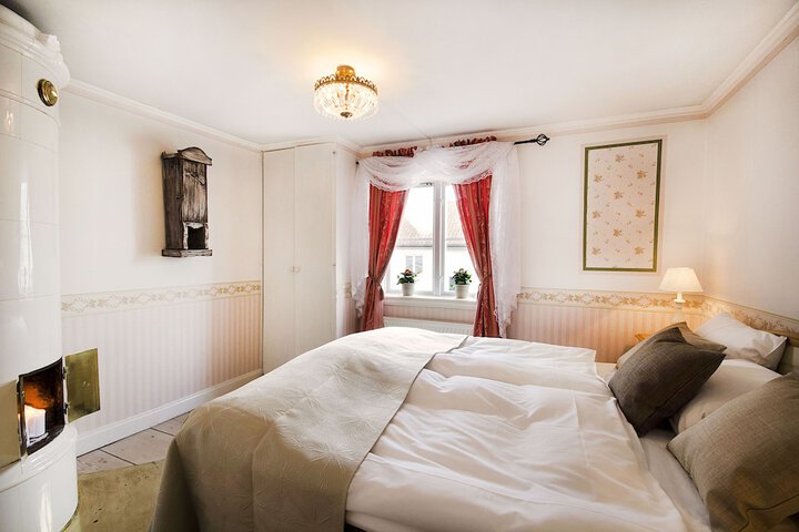 Room 3 of 31