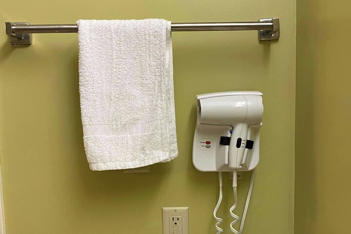 Room 10 of 22