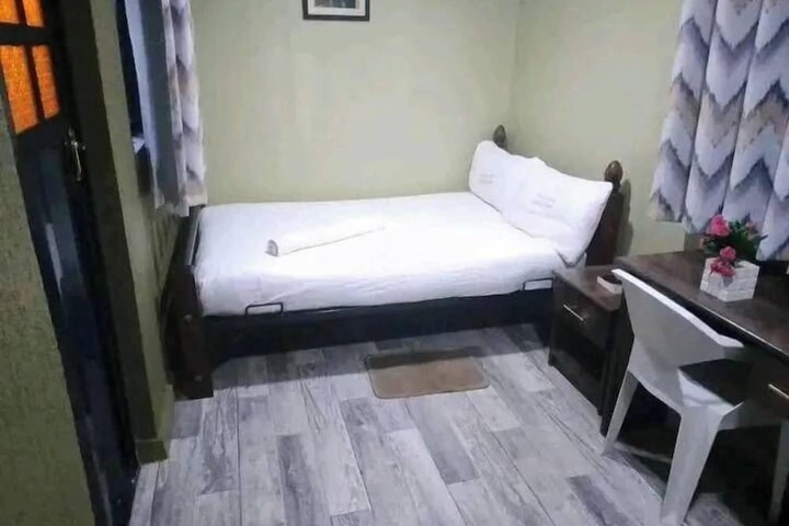 Room 8 of 26
