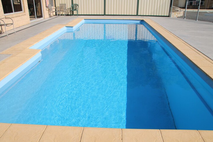 Pool 37 of 58