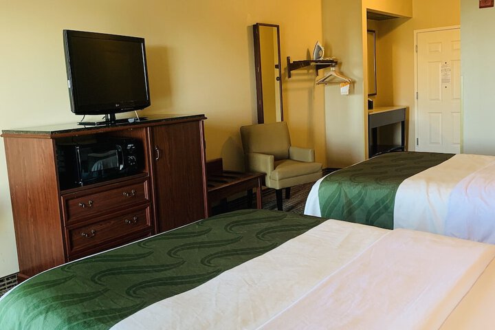 1 King Bed (18 of 20)