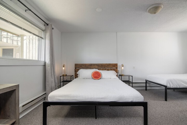 Room 5 of 72