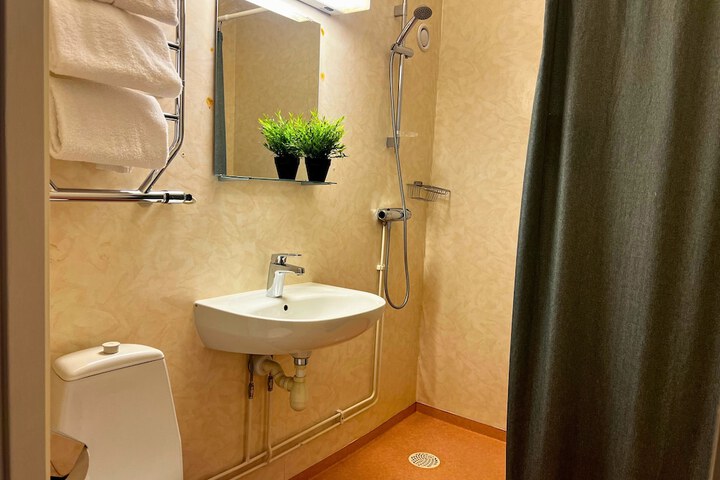Room 20 of 29