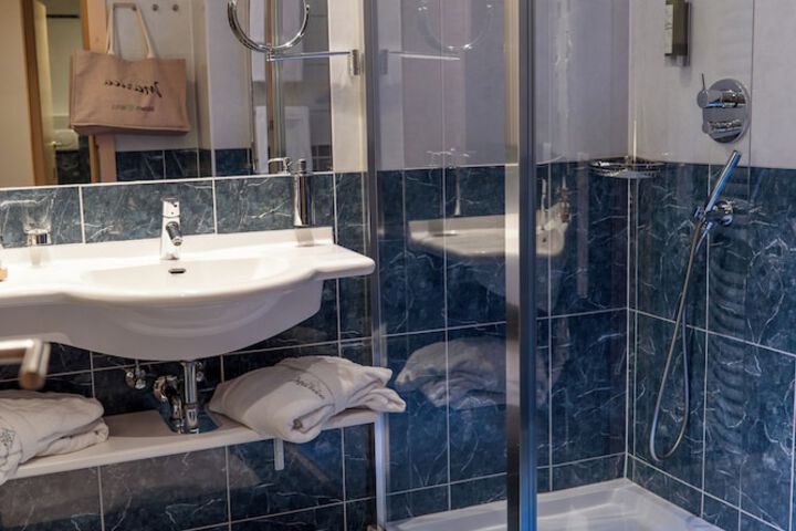 Bath Photo