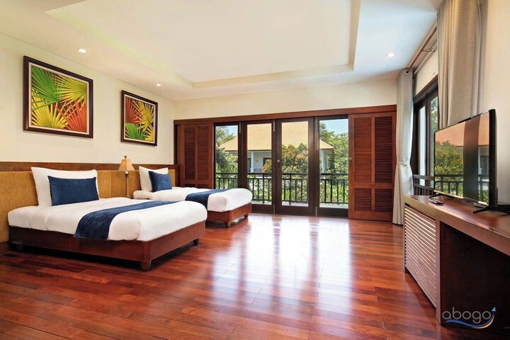 Room 30 of 125