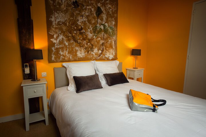 Room 8 of 35