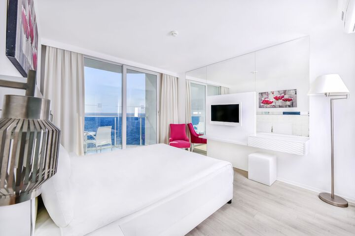 Room 17 of 101