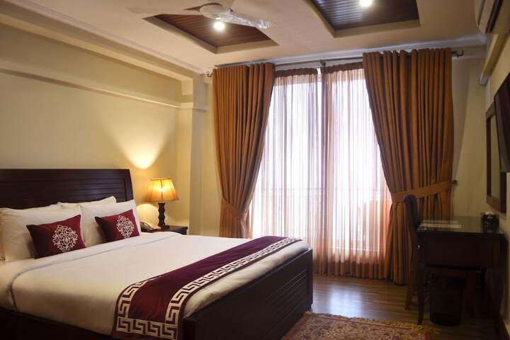 Room 44 of 83