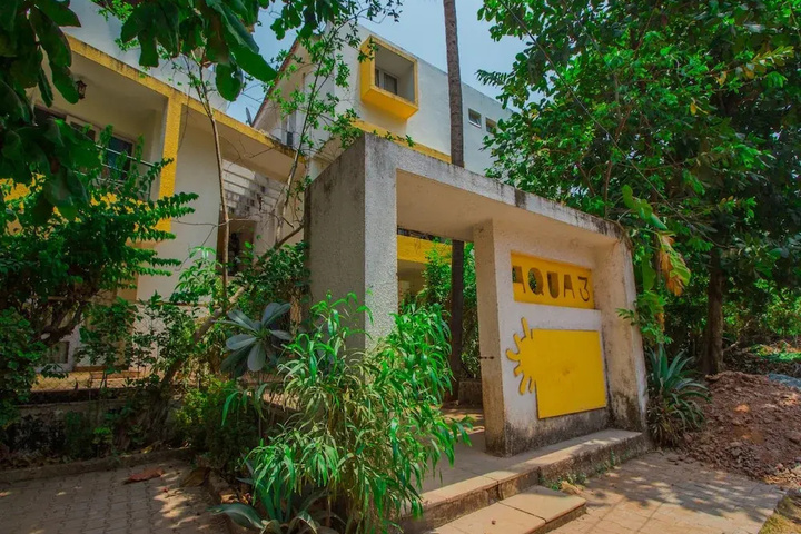 OYO Home 13840 Radiant 2BHK