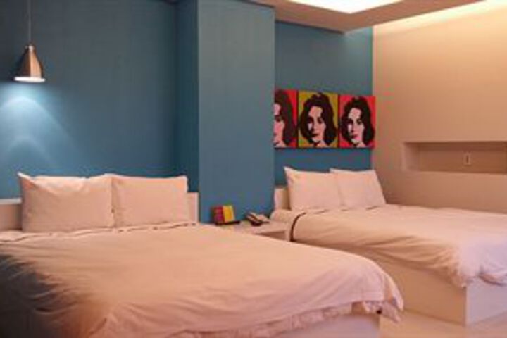Hotel Suite Photo