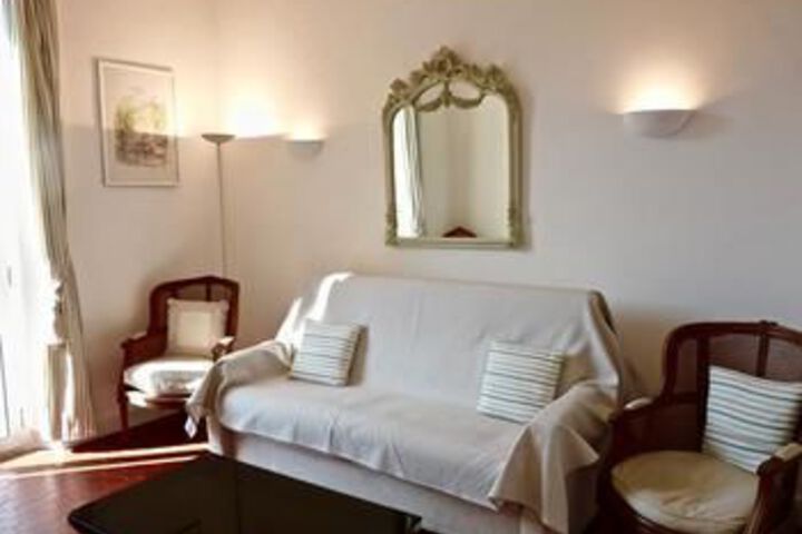 Room 43 of 47