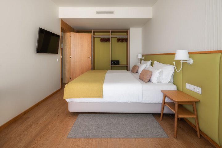 Room 10 of 60
