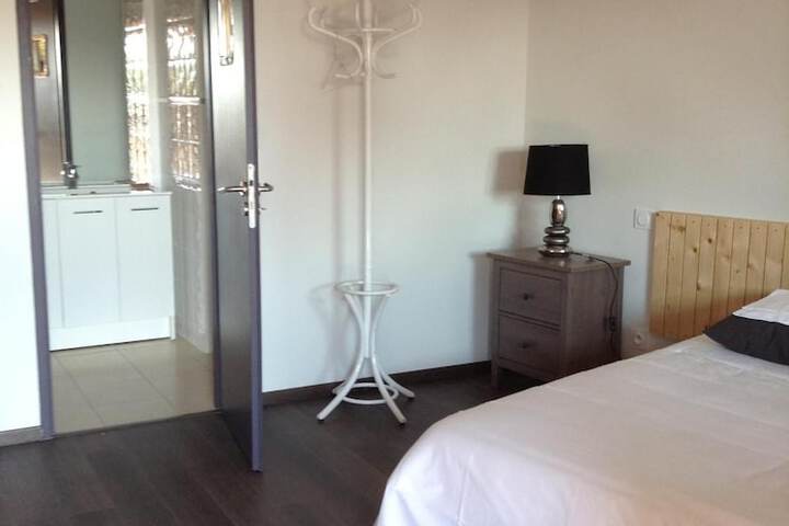 Room 13 of 68