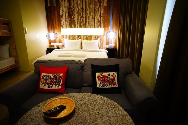 Room 27 of 68
