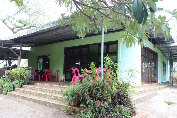 Theo Khame Hotel