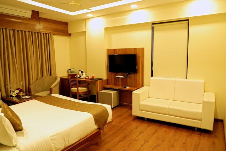 Room 30 of 86