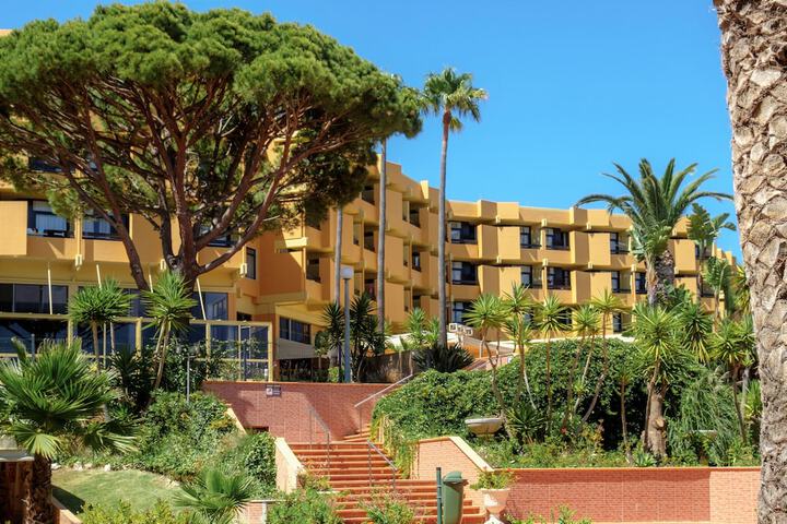 Hotel Exterior 42 of 42
